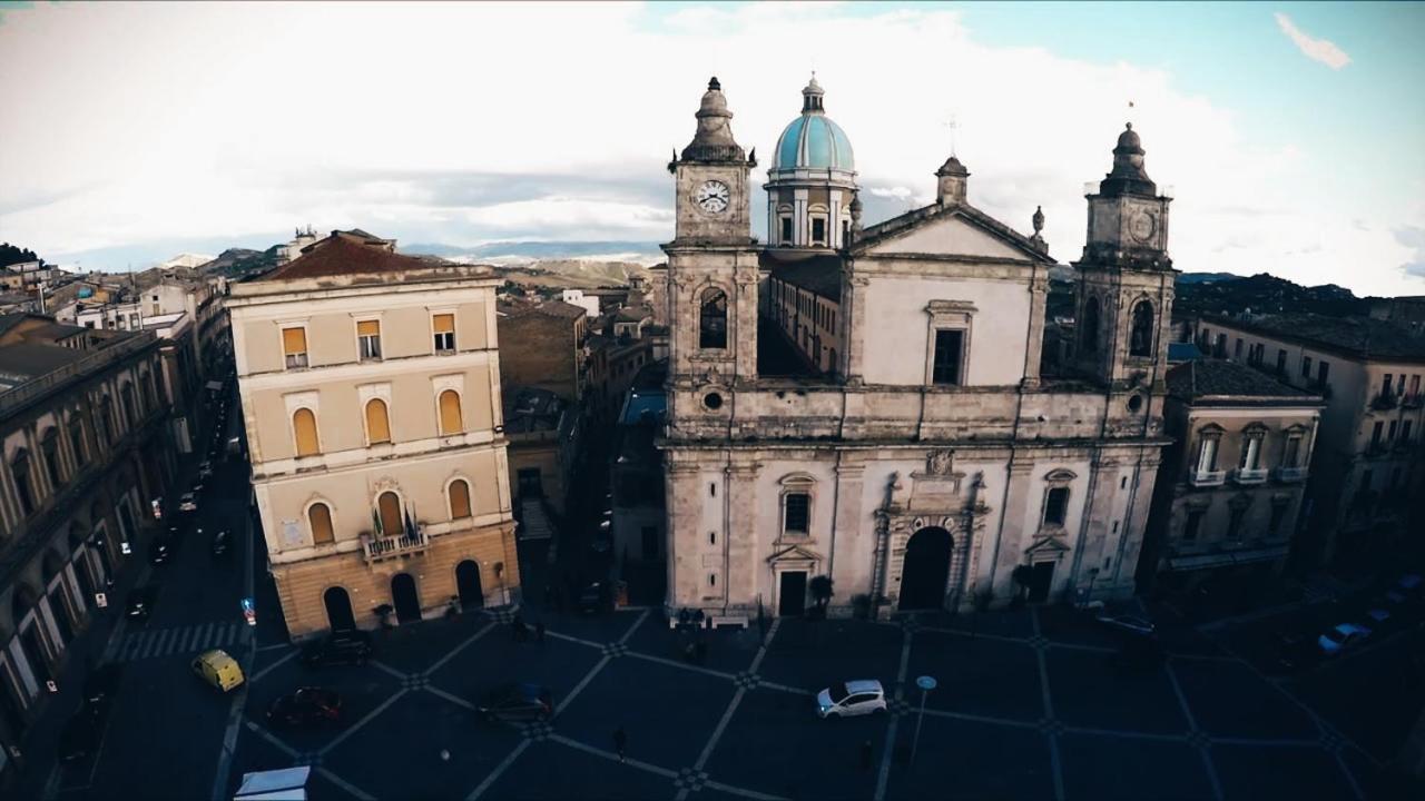 Hotel Plaza Caltanissetta Zewnętrze zdjęcie