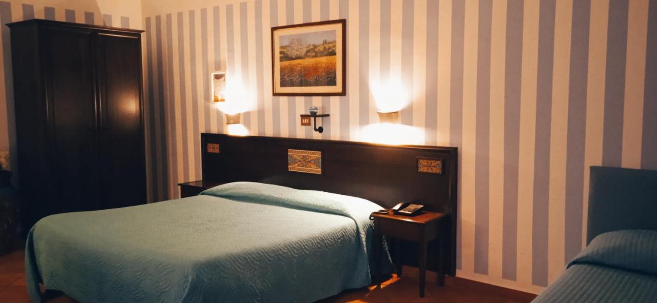 Hotel Plaza Caltanissetta Zewnętrze zdjęcie